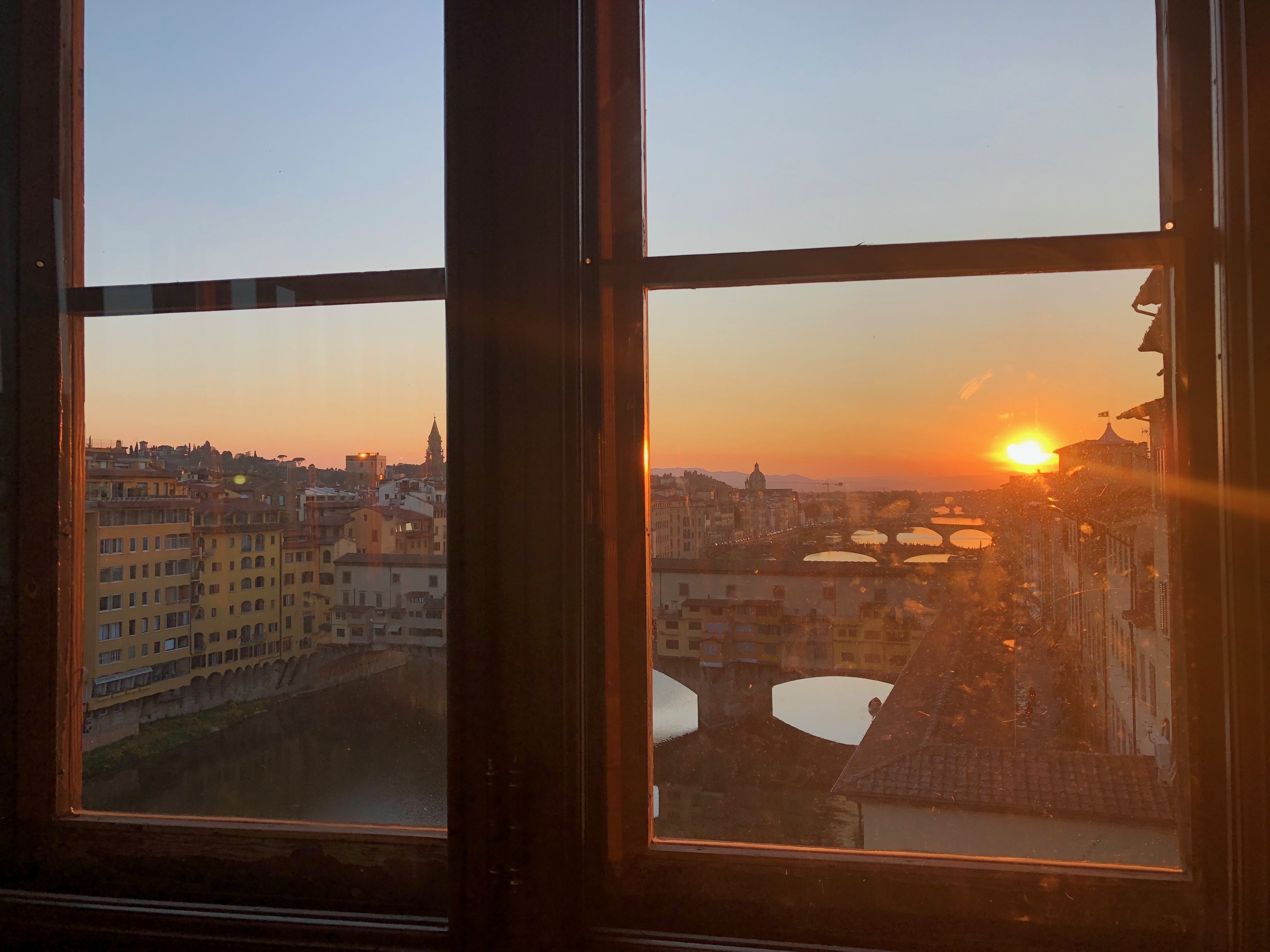 Atardecer sobre el Arno desde los Uffizi